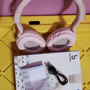 Pink Over-Ear Headphones